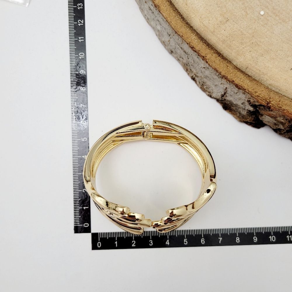 Brand New Top Fashion Gold Tone Bangle Bracelet - Picture 3 of 9